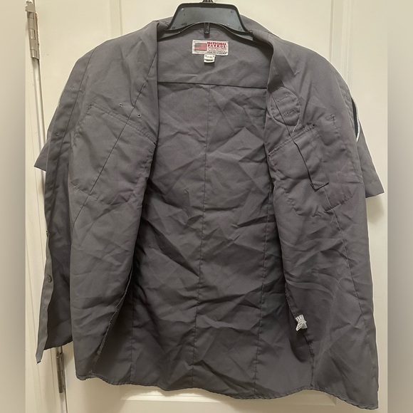 Men’s Allied Universal Security Services Grey/Black Short Sleeve Shirt 15-15.5 - Picture 6 of 8